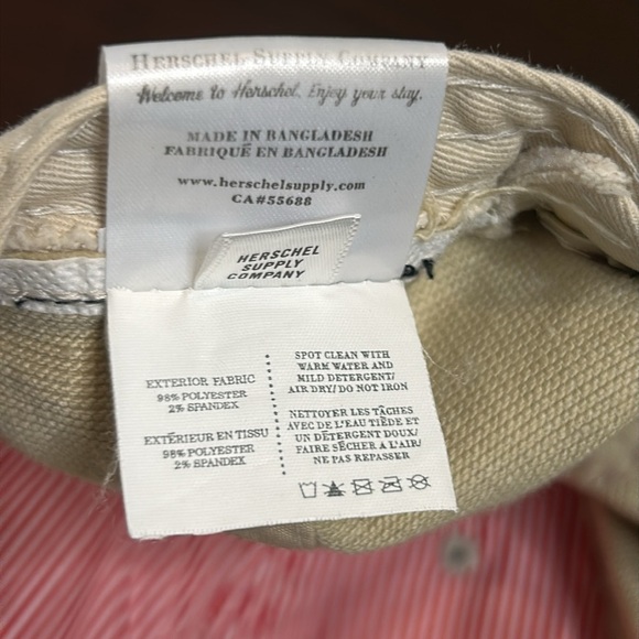 Herschel Supply Co. Cream Embroidered “H” SnapBack Cap - Picture 11 of 12